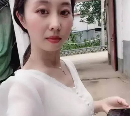 田静最新爆料,揭秘娱乐圈不为人知的幕后故事